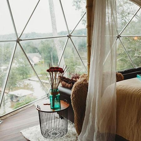 Waterfront Luxury Glamping Dome 호텔 Rogersville 외부 사진