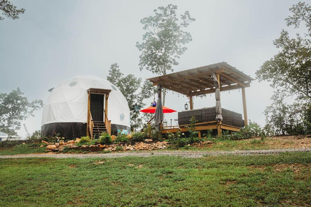 Waterfront Luxury Glamping Dome 호텔 Rogersville 외부 사진