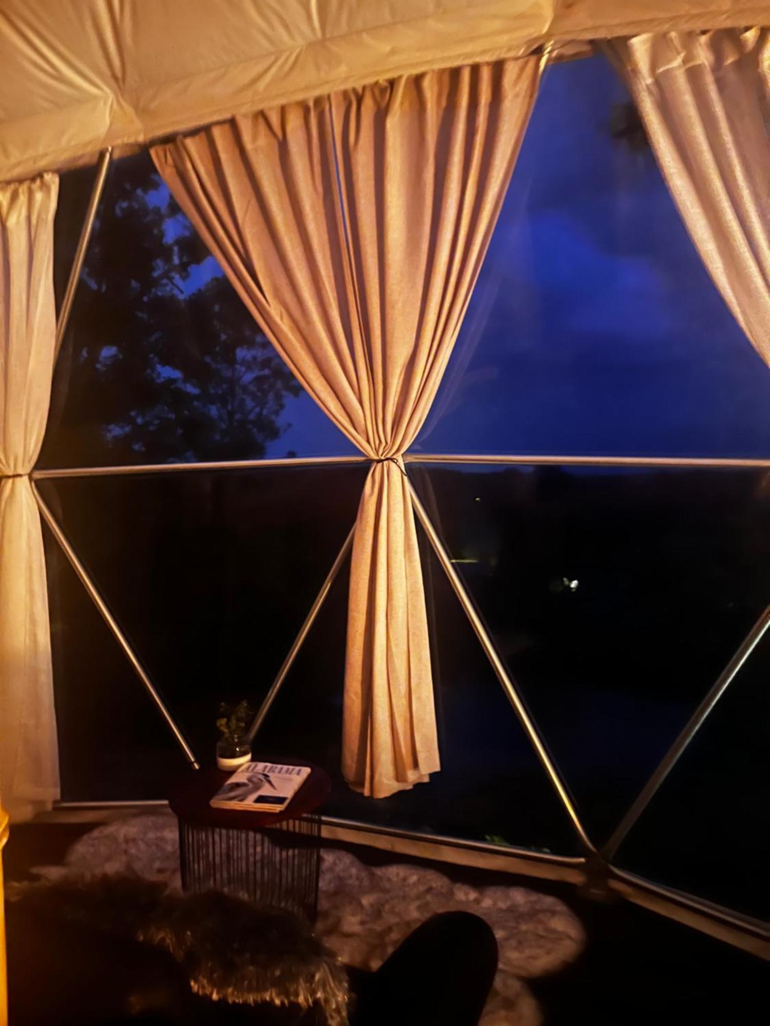 Waterfront Luxury Glamping Dome 호텔 Rogersville 외부 사진